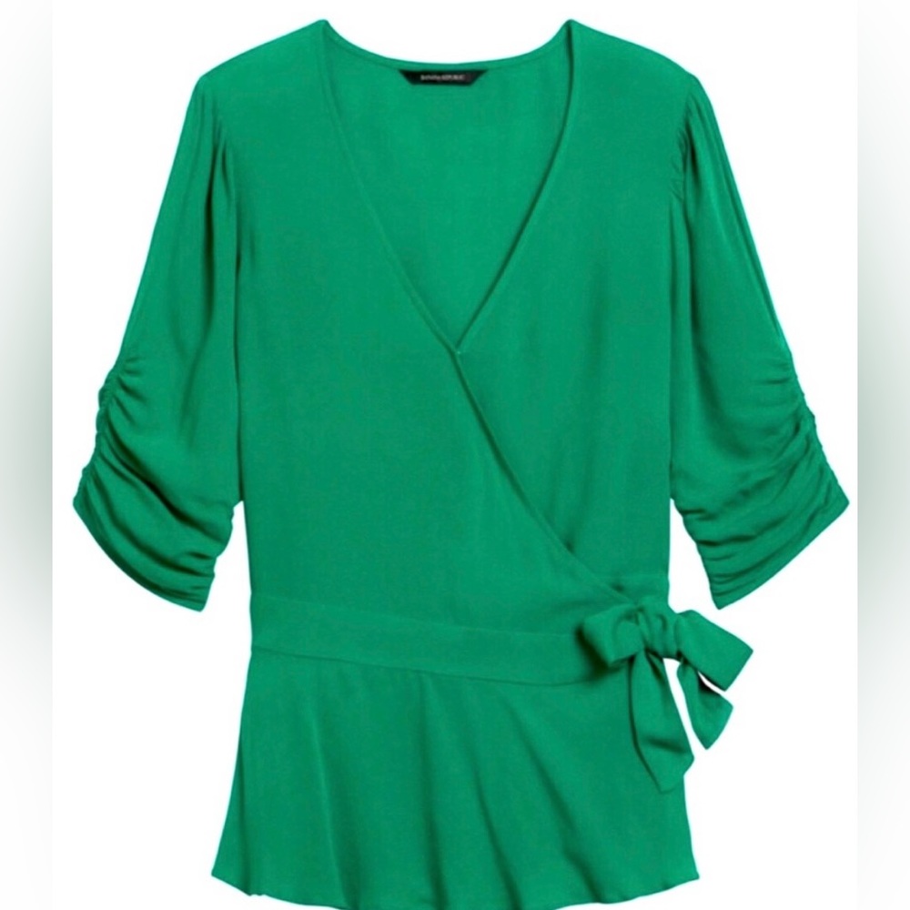 Banana Republic Hula Green Wrap Blouse Women’s L NWT
